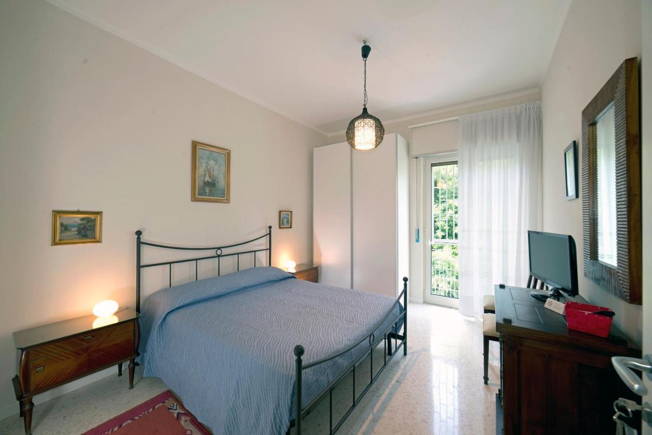 Le Rondini Bed & Breakfast Napoli Bagian luar foto