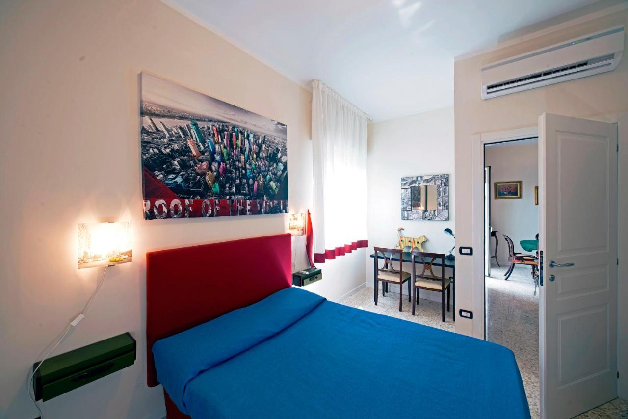 Le Rondini Bed & Breakfast Napoli Bagian luar foto