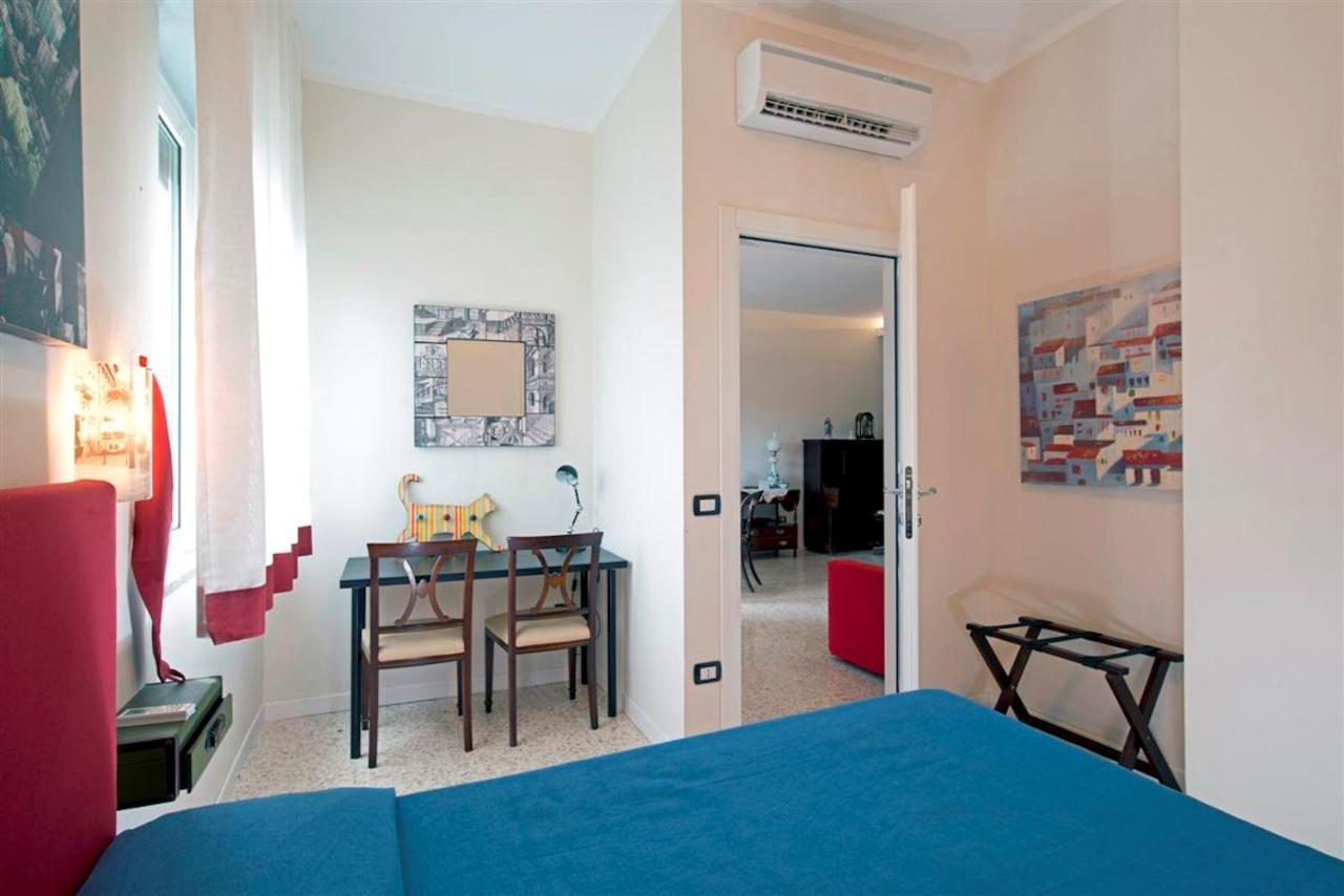 Le Rondini Bed & Breakfast Napoli Bagian luar foto